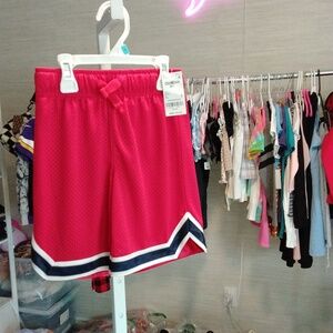 Basketball shorts red